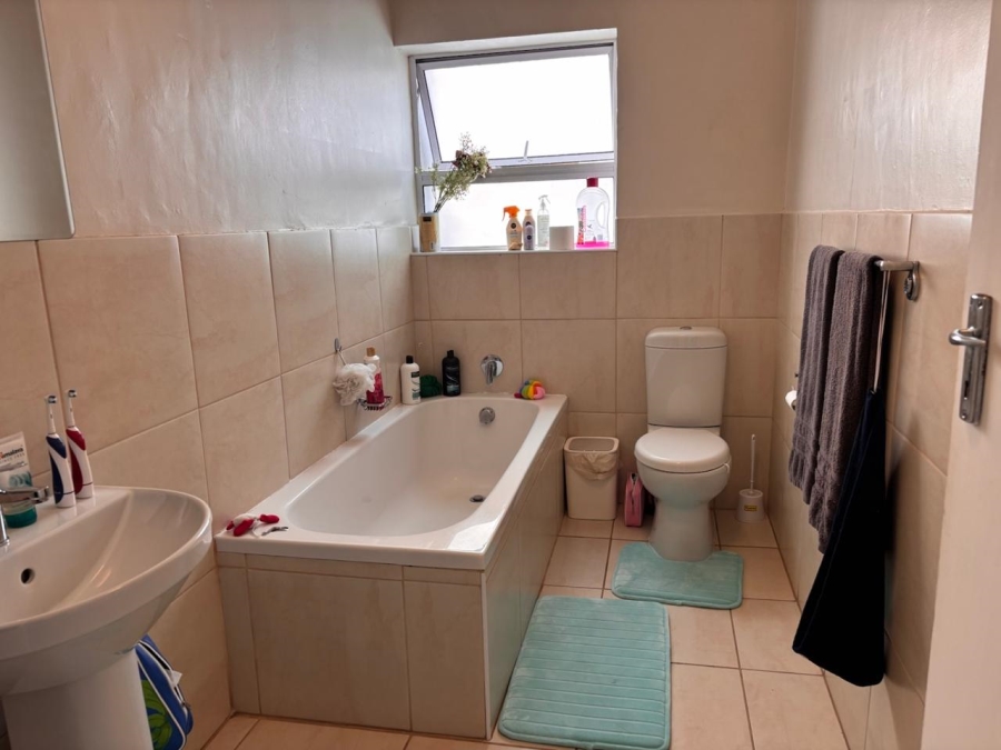 4 Bedroom Property for Sale in Jeffreys Bay Central Eastern Cape